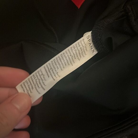 BLACK MEDIUM FAUX LEATHER SPANX LEGGINGS - Picture 6 of 9